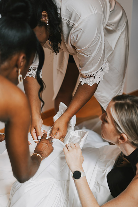 Vorbereitungen der Hochzeit Vorbereitungen der Hochzeit